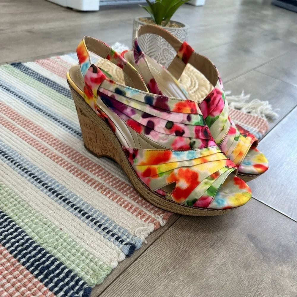 Naturalizer Lulianna Floral Ankle Strap Wedge Sandal Heel Shoes Size 8 1/2W